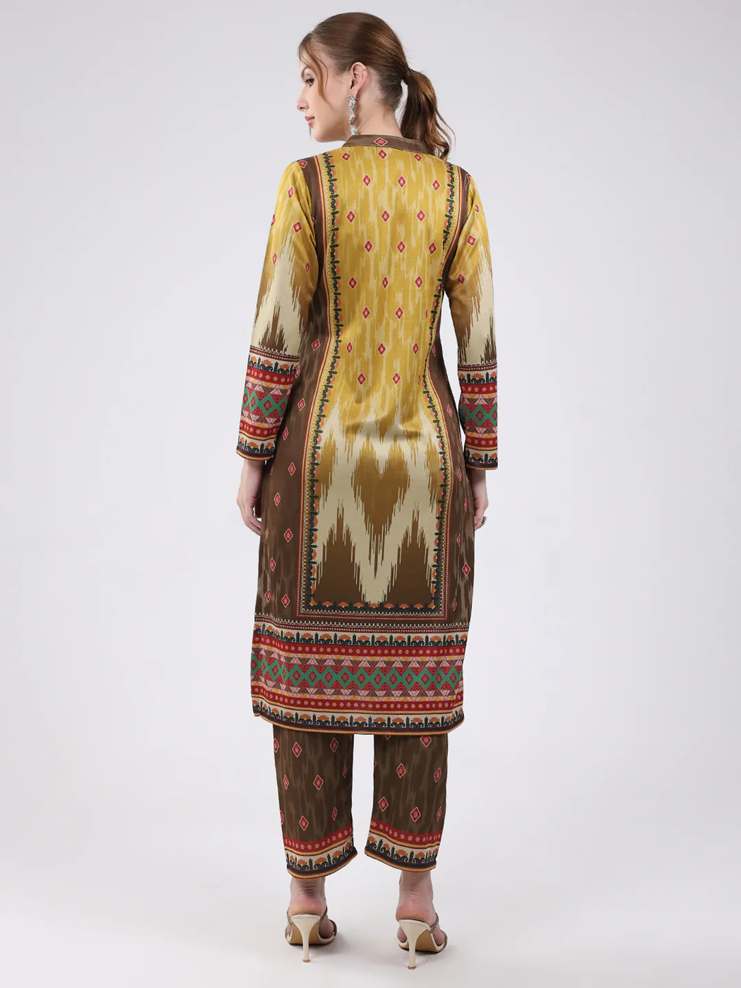 Women Multicolor Printed Round Neck Full Sleeve Kurti Set for Winter - Image 2