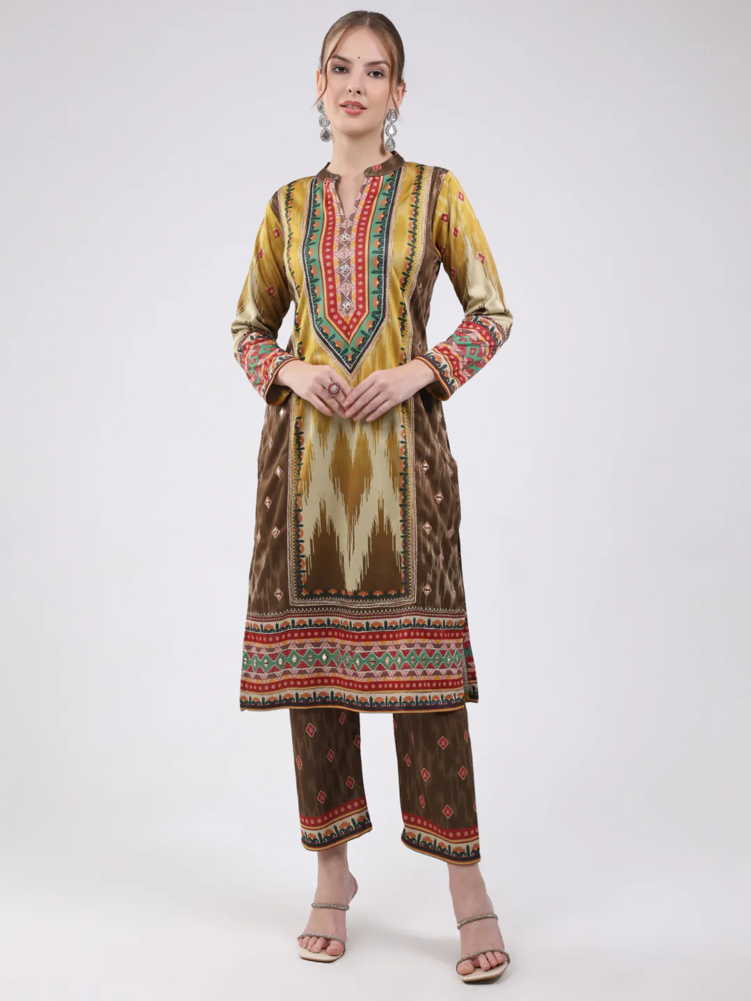 Women Multicolor Printed Round Neck Full Sleeve Kurti Set for Winter - Image 4