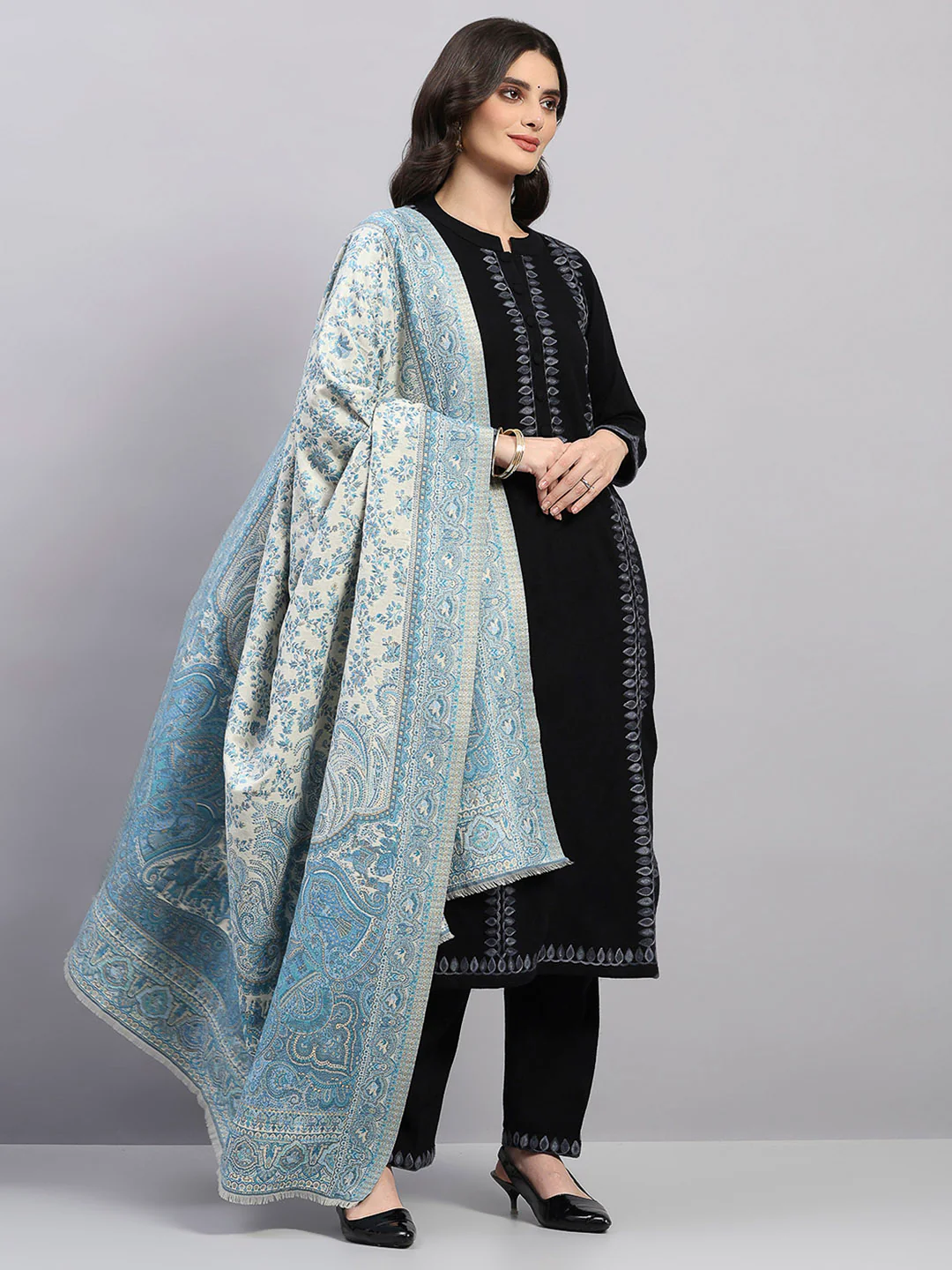 Women Multicolor Printed Wool Blend Shawl - Image 4
