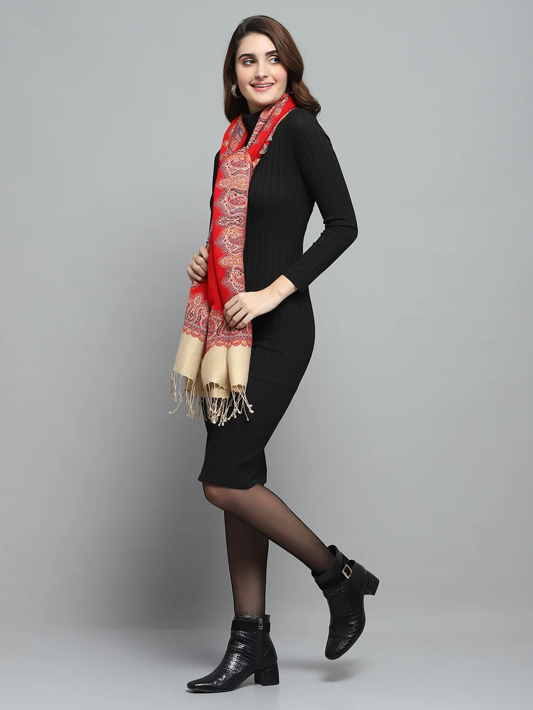 Women Multicolor Self Design Stole - Image 4