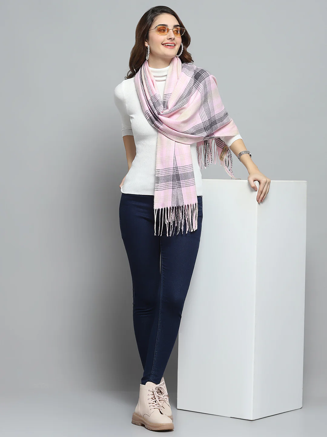 Women Multicolor Self Design Stole - Image 2