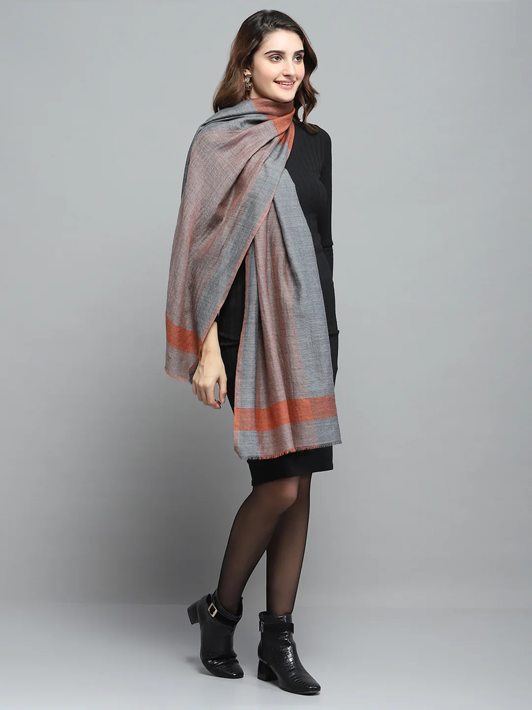 Women Multicolor Self Design Stole - Image 4