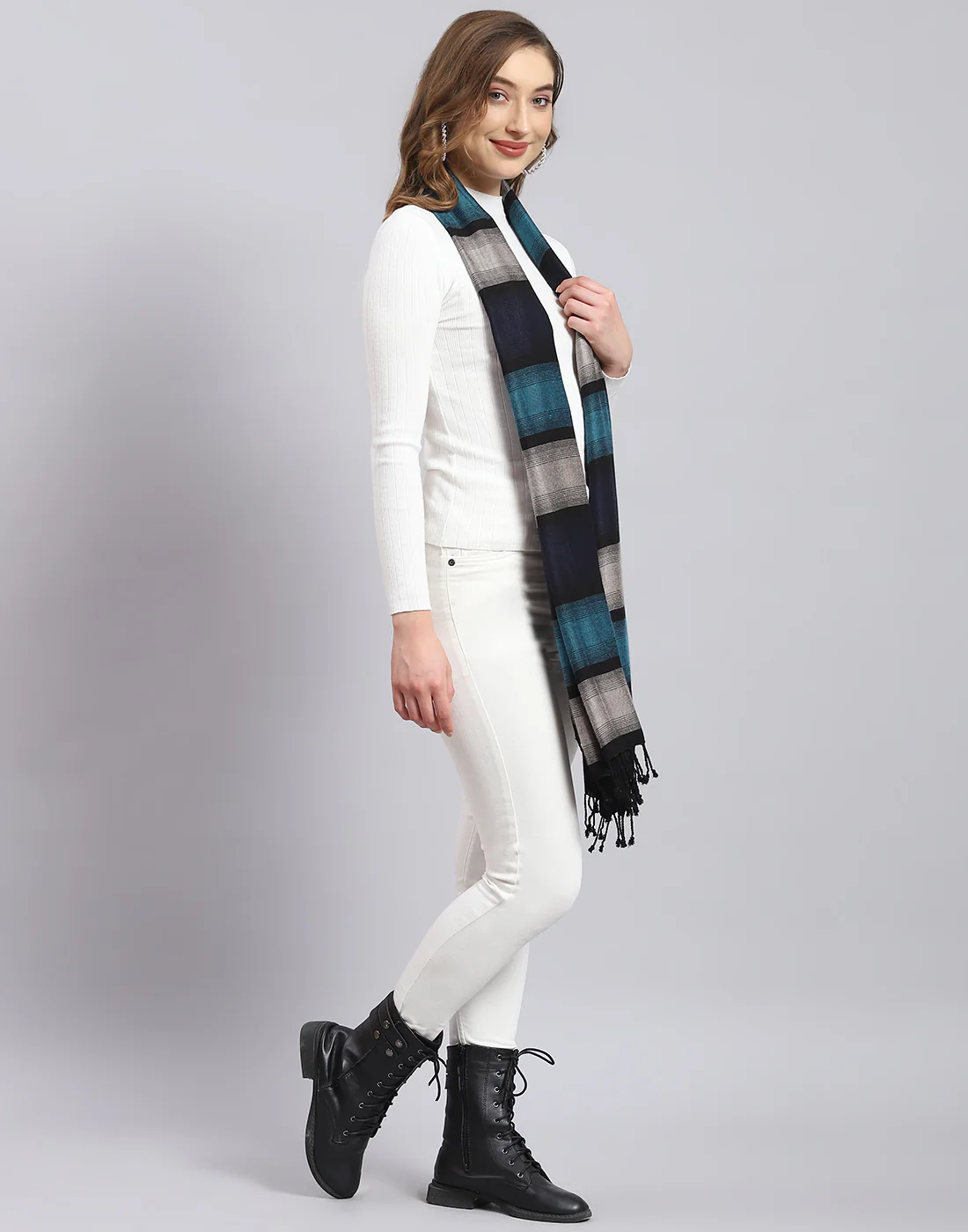 Women Multicolor Stripe Stole - Image 5
