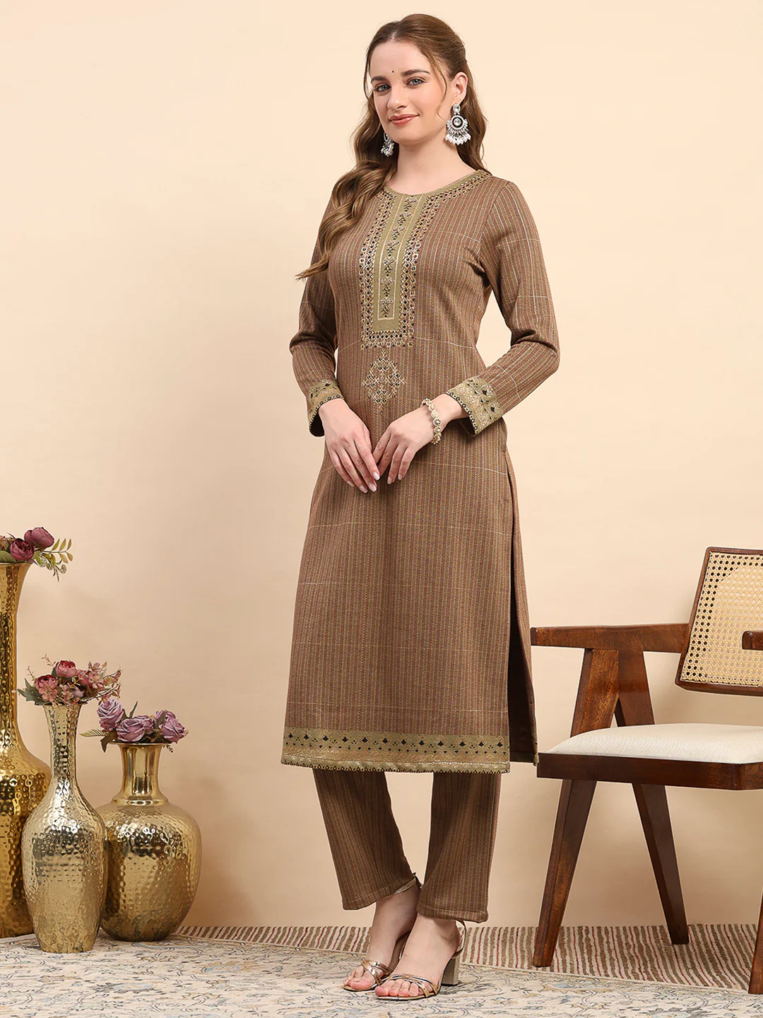 Women Mustard Printed Round Neck Full Sleeve Kurti Set for Winter - Image 3