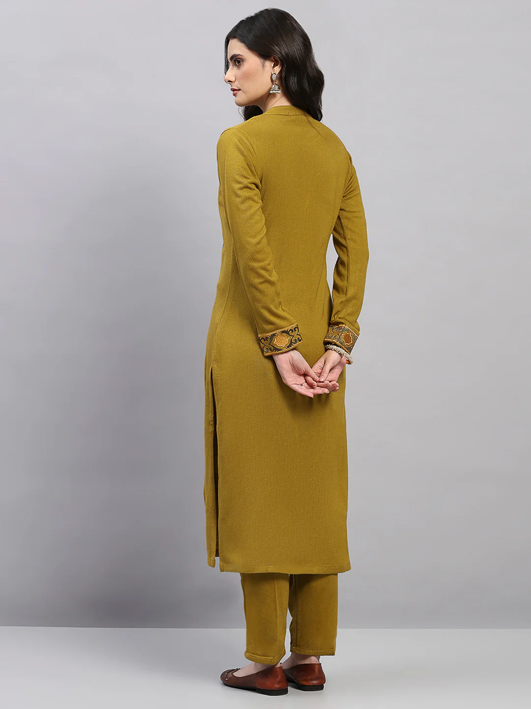 Women Mustard Printed Round Neck Full Sleeve Kurti Set for Winter - Image 5