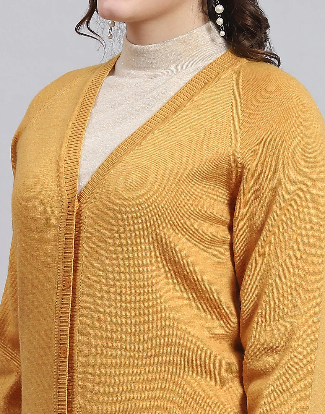 Women Mustard Solid V Neck Full Sleeve Sweater - Image 6