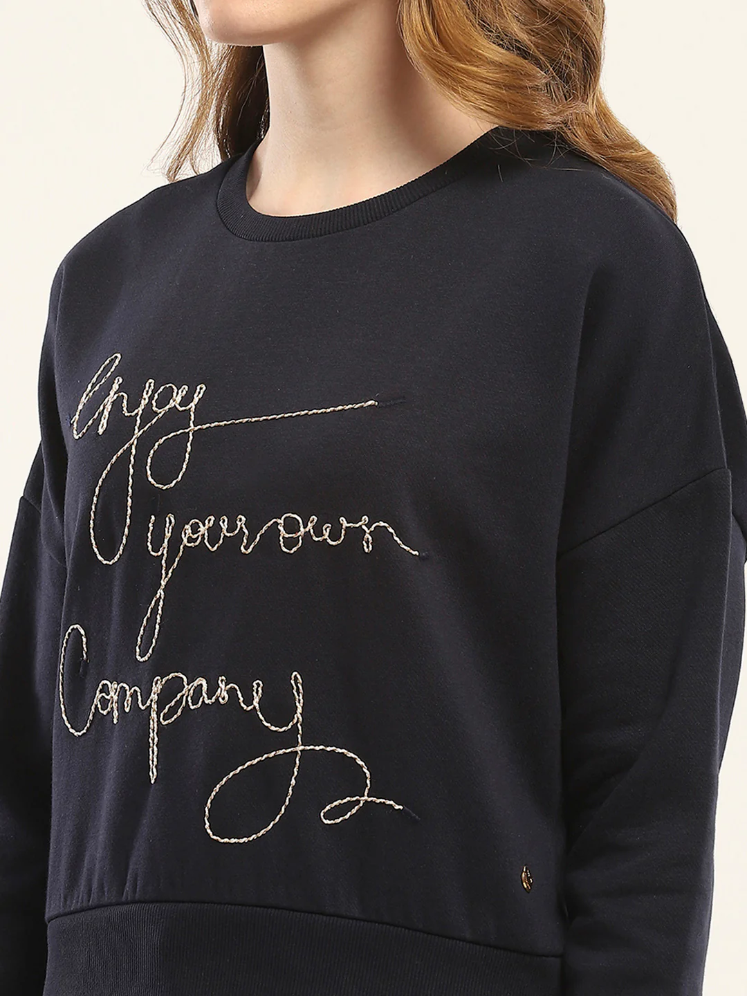 Women Navy Blue Embroidered Round Neck Full Sleeve Sweatshirt - Image 7