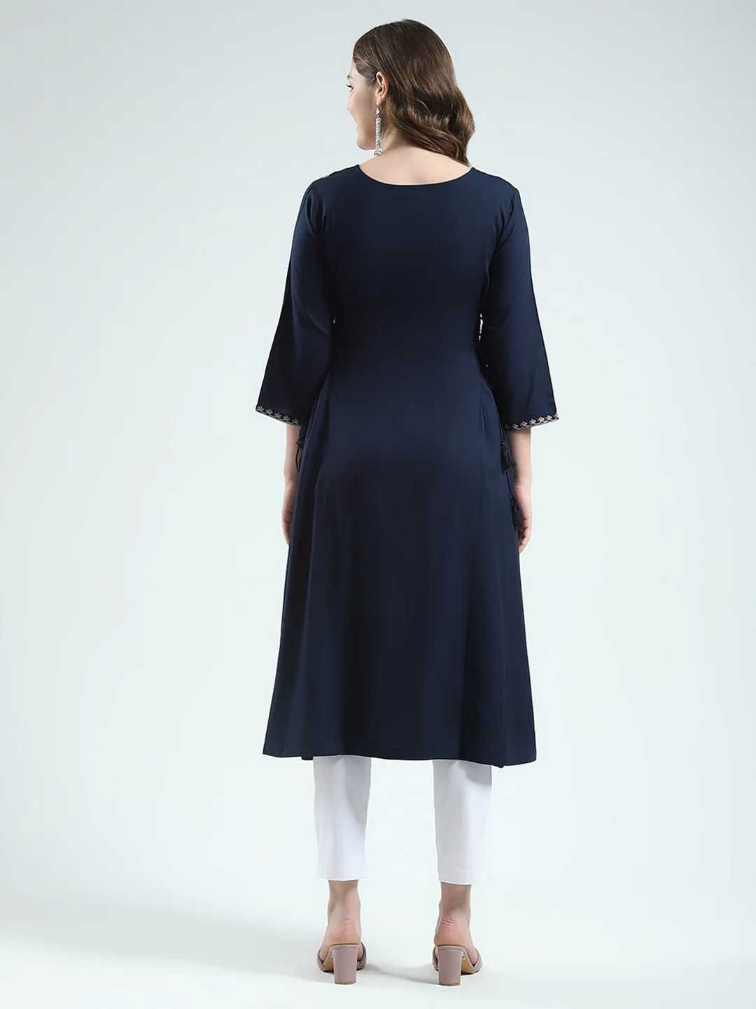 Women Navy Blue Embroidered Round Neck 3/4th Sleeve Kurti - Image 5