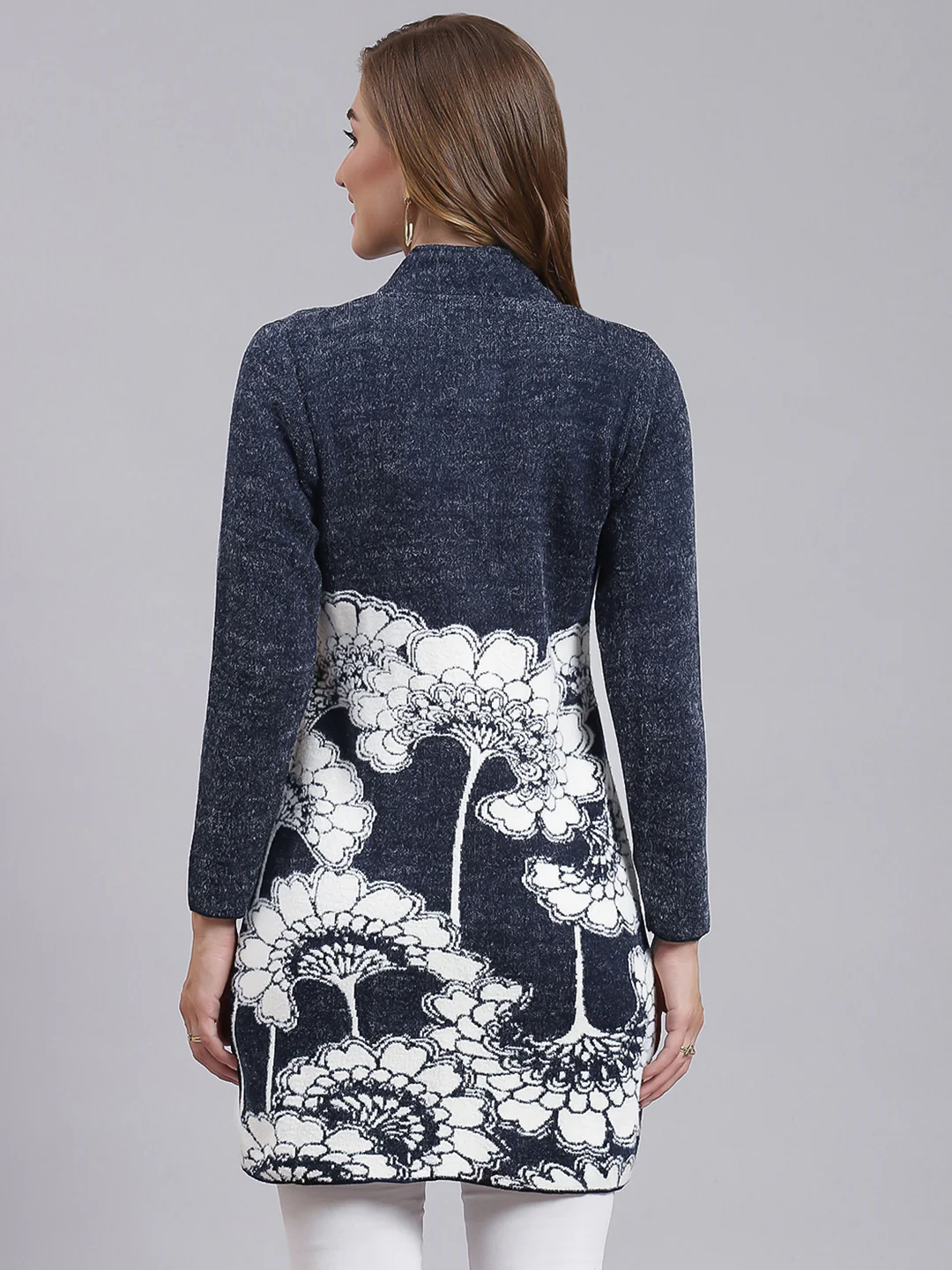 Women Navy Blue Jaquard Wool blend Knitted Coat - Image 4