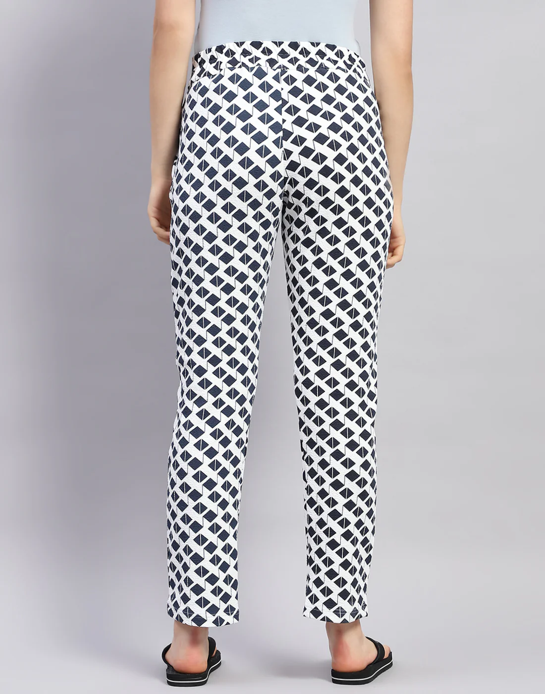 Women Navy Blue Printed Regular Fit Lower - Image 5