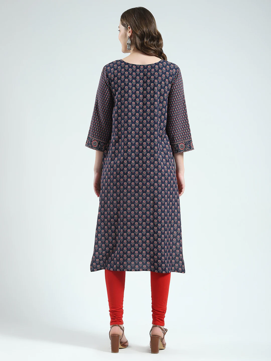 Women Navy Blue Printed Round Neck 3/4th Sleeve Kurti - Image 5