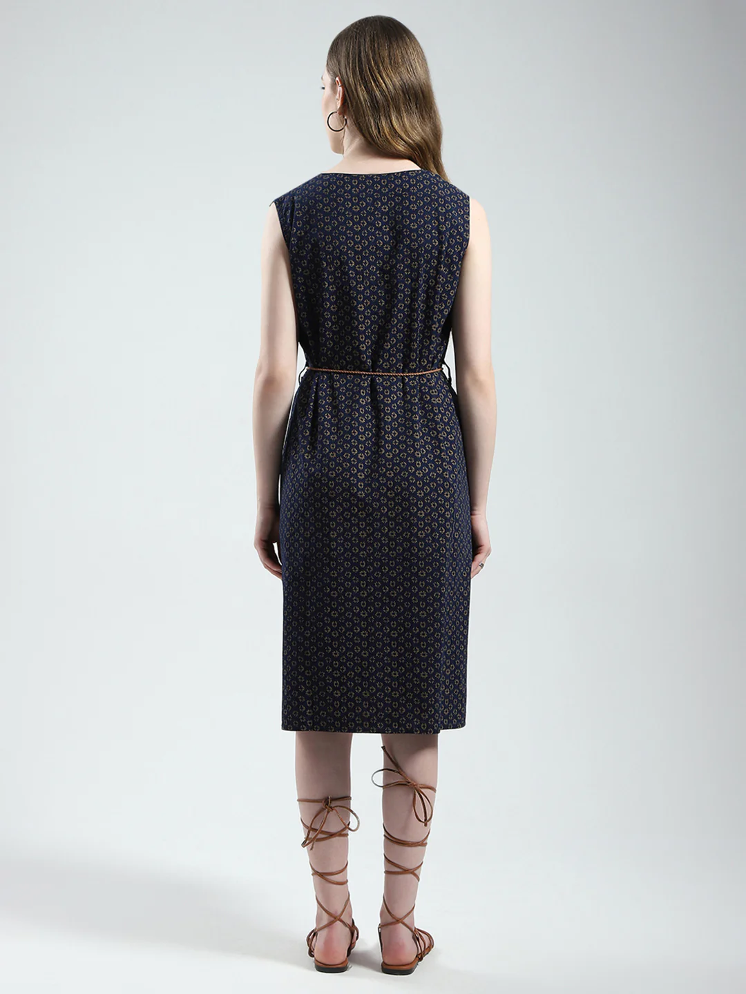 Women Navy Blue Printed V Neck Sleeveless Tunic - Image 5