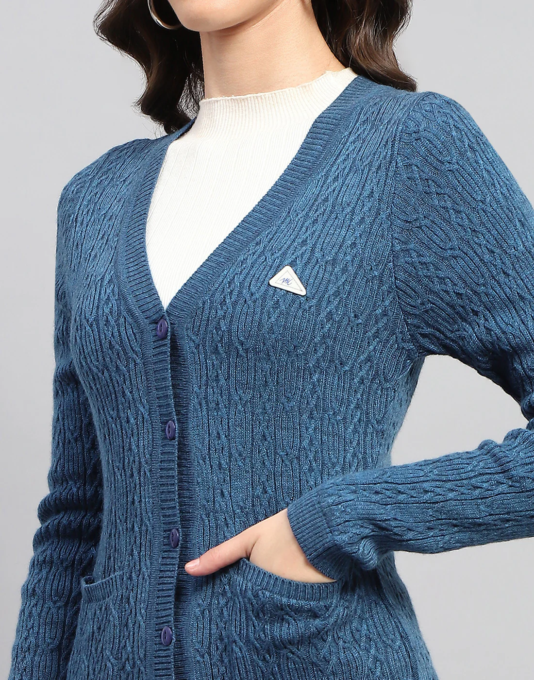Women Navy Blue Self Design V Neck Full Sleeve Cardigan - Image 7