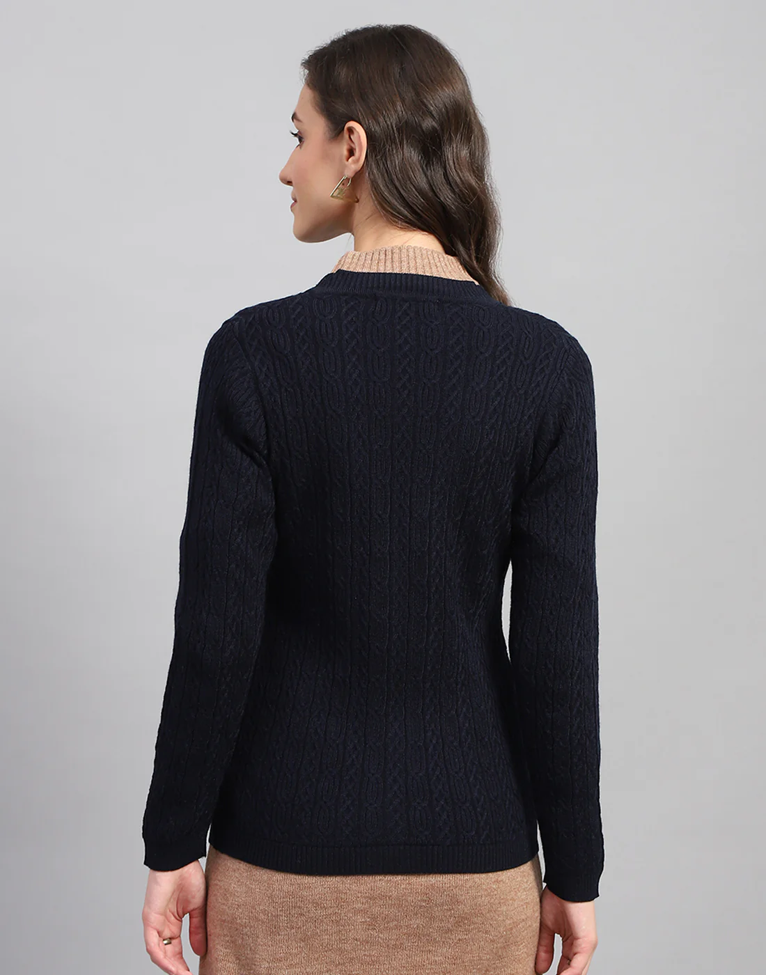 Women Navy Blue Self Design V Neck Full Sleeve Cardigan - Image 5