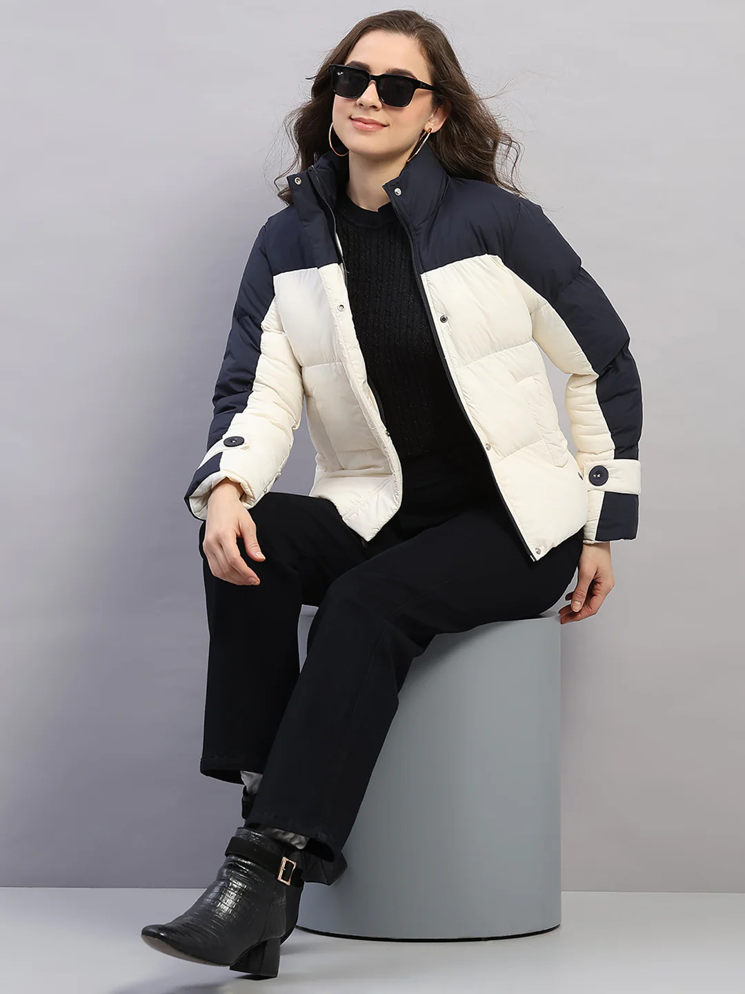 Women Navy Blue Solid Collar Full Sleeve Jacket - Image 2