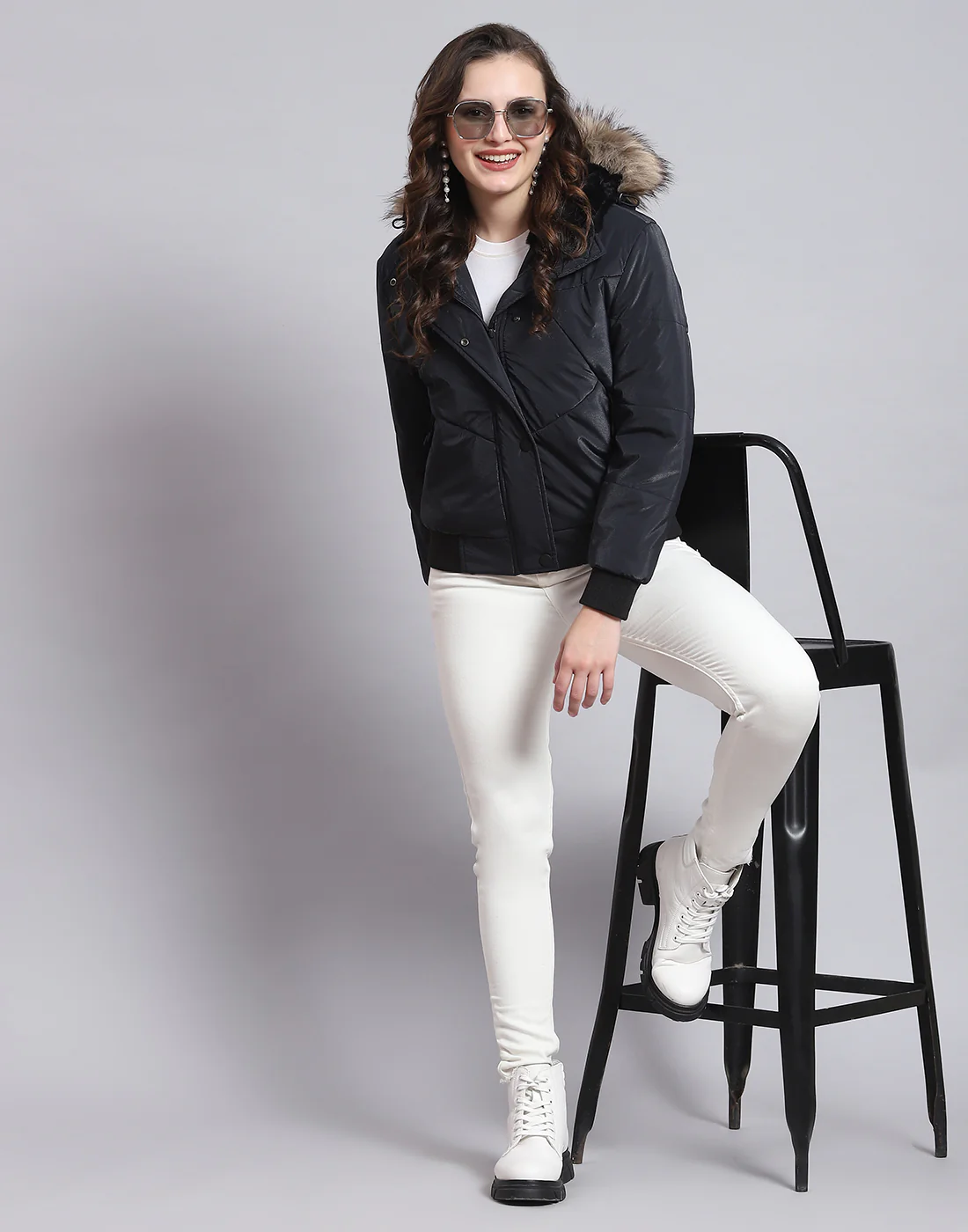 Women Navy Blue Solid Hooded Full Sleeve Jacket - Image 2