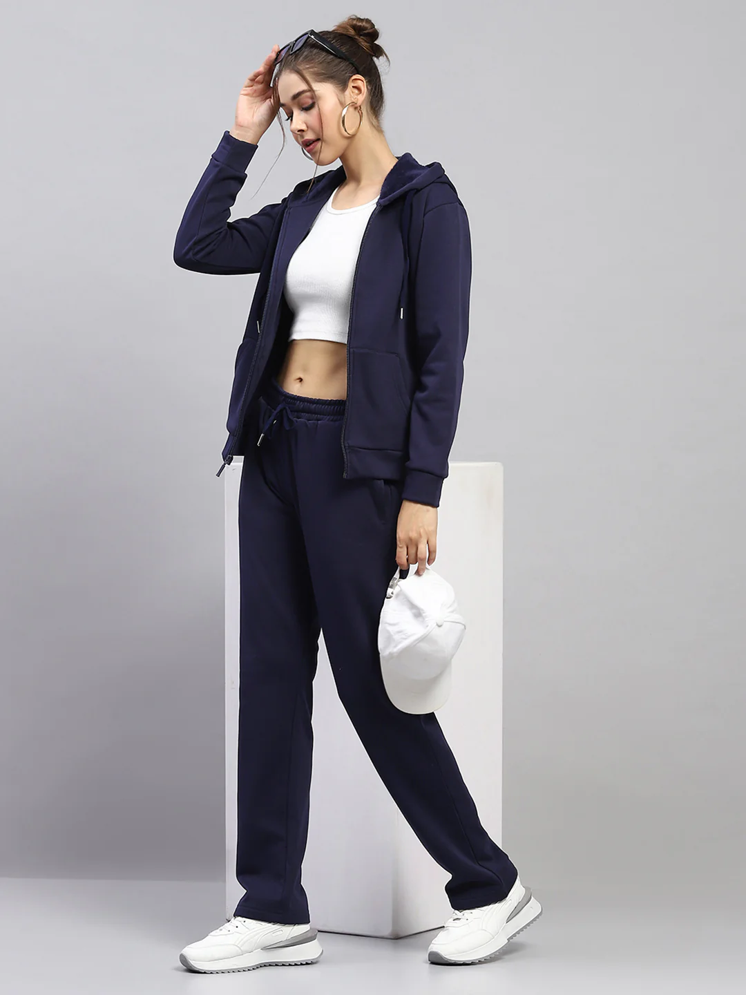 Women Navy Blue Solid Hooded Full Sleeve Tracksuit - Image 2