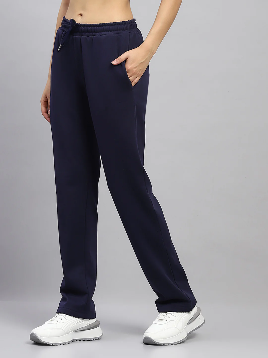 Women Navy Blue Solid Hooded Full Sleeve Tracksuit - Image 7