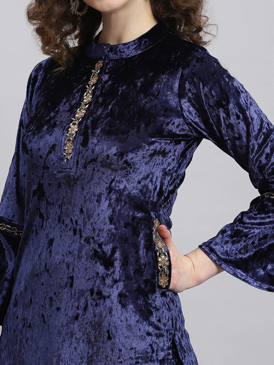 Women Navy Blue Solid Mock Collar Full Sleeve Kurtis Set - Image 5