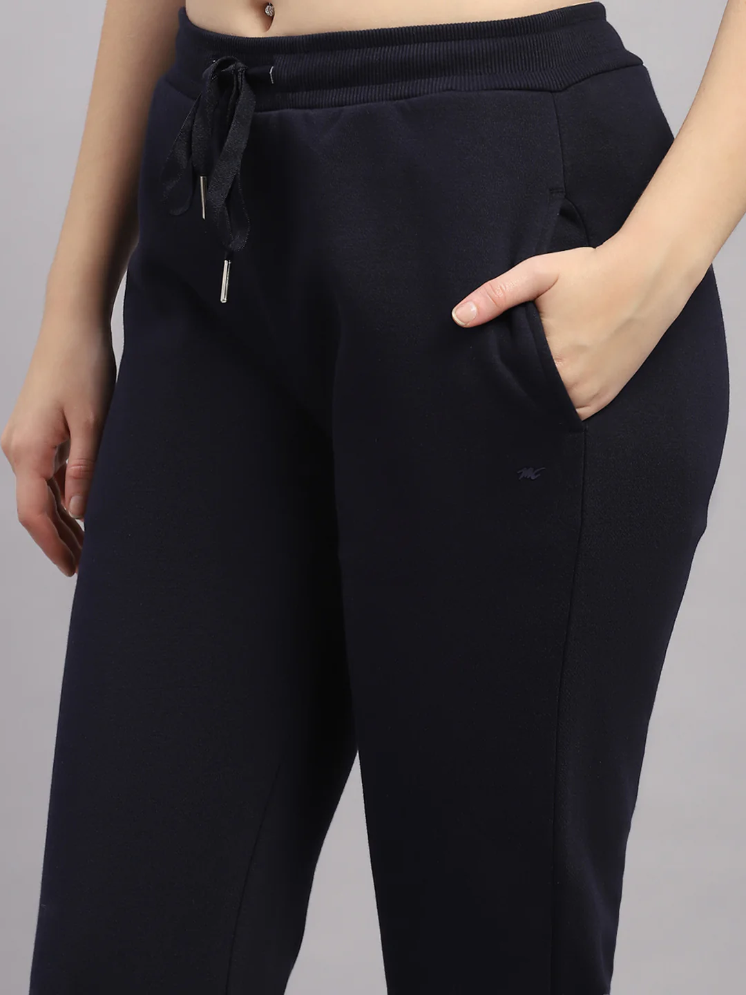 Women Navy Blue Solid Mock Neck Full Sleeve Winter Tracksuit - Image 8