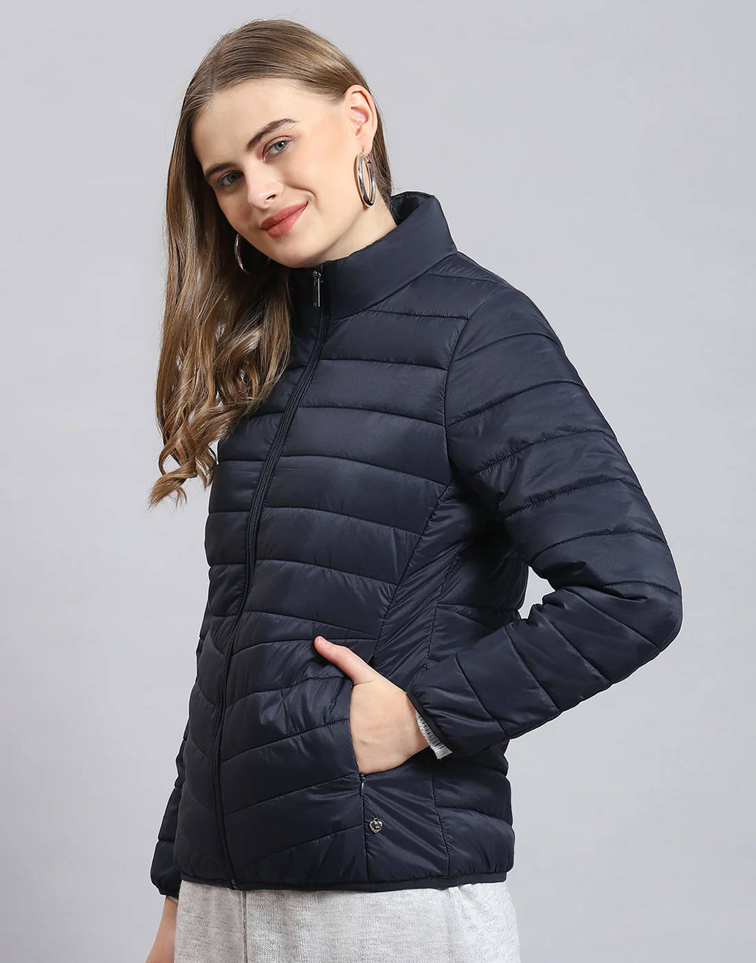 Pack it, style it, slay it, Women Navy Blue Packable Full Sleeve Jacket - Image 4