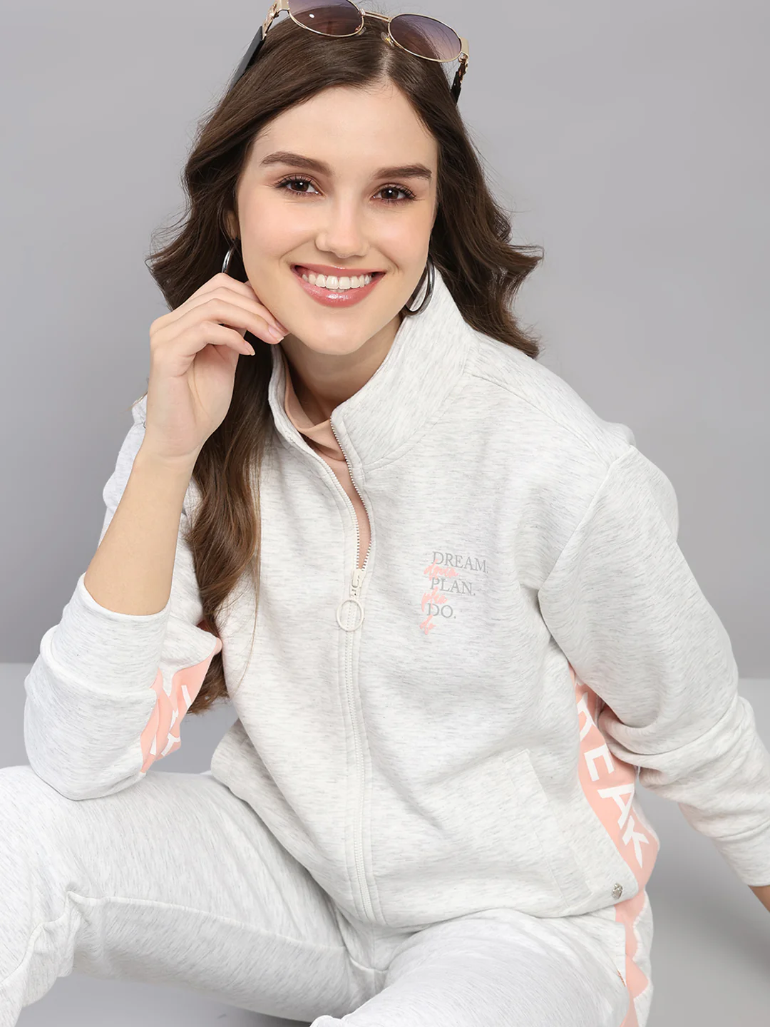 Women Off White Printed Mock Neck Full Sleeve Winter Tracksuit - Image 6