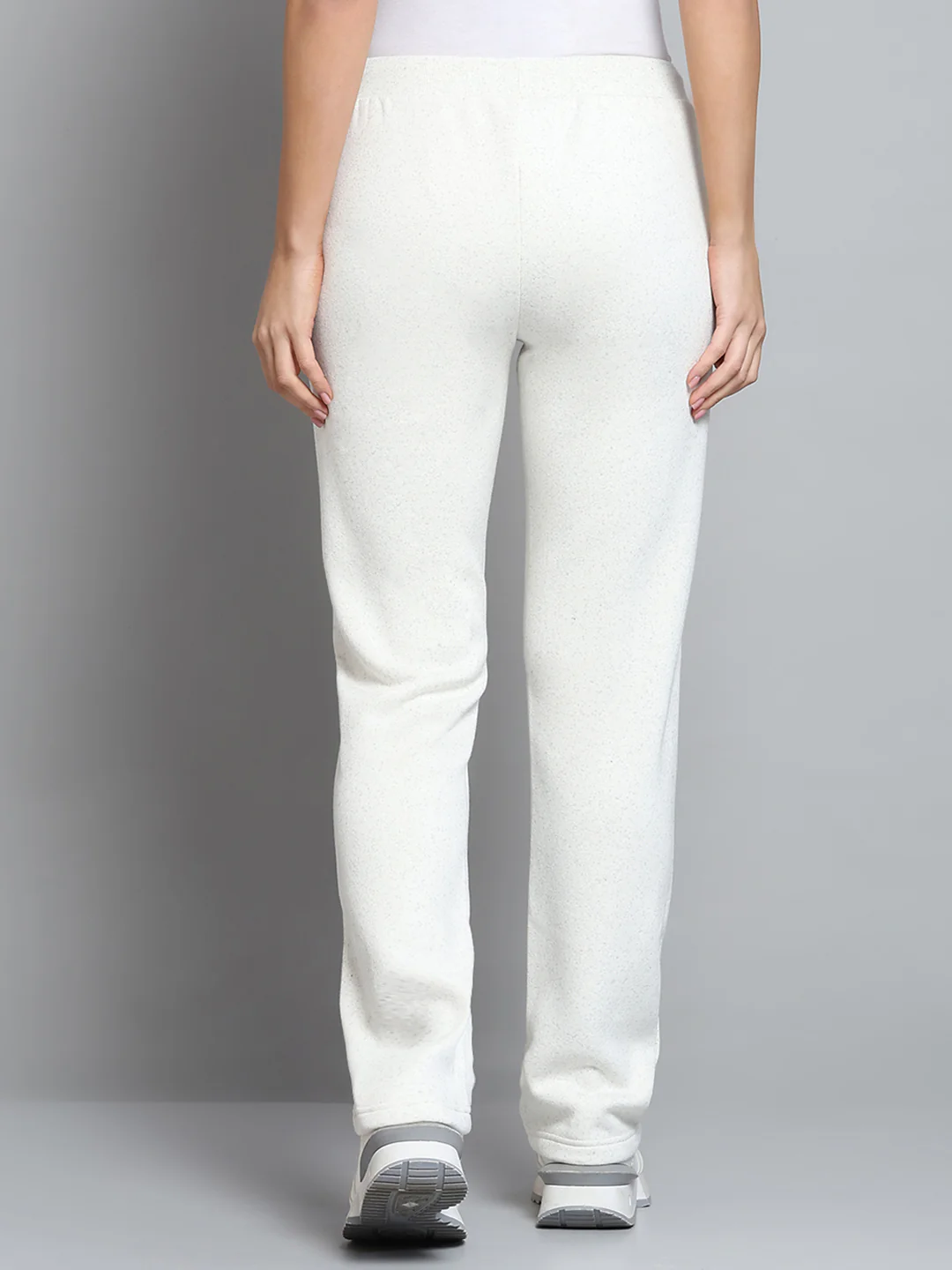 Women Off White Printed Regular Fit Winter Lower - Image 5