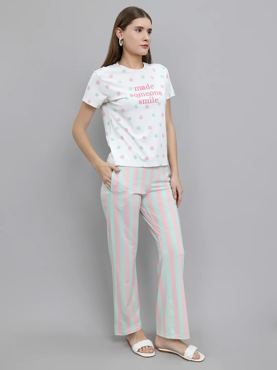Women Off White Printed Round Neck Half Sleeve Lower Set - Image 3