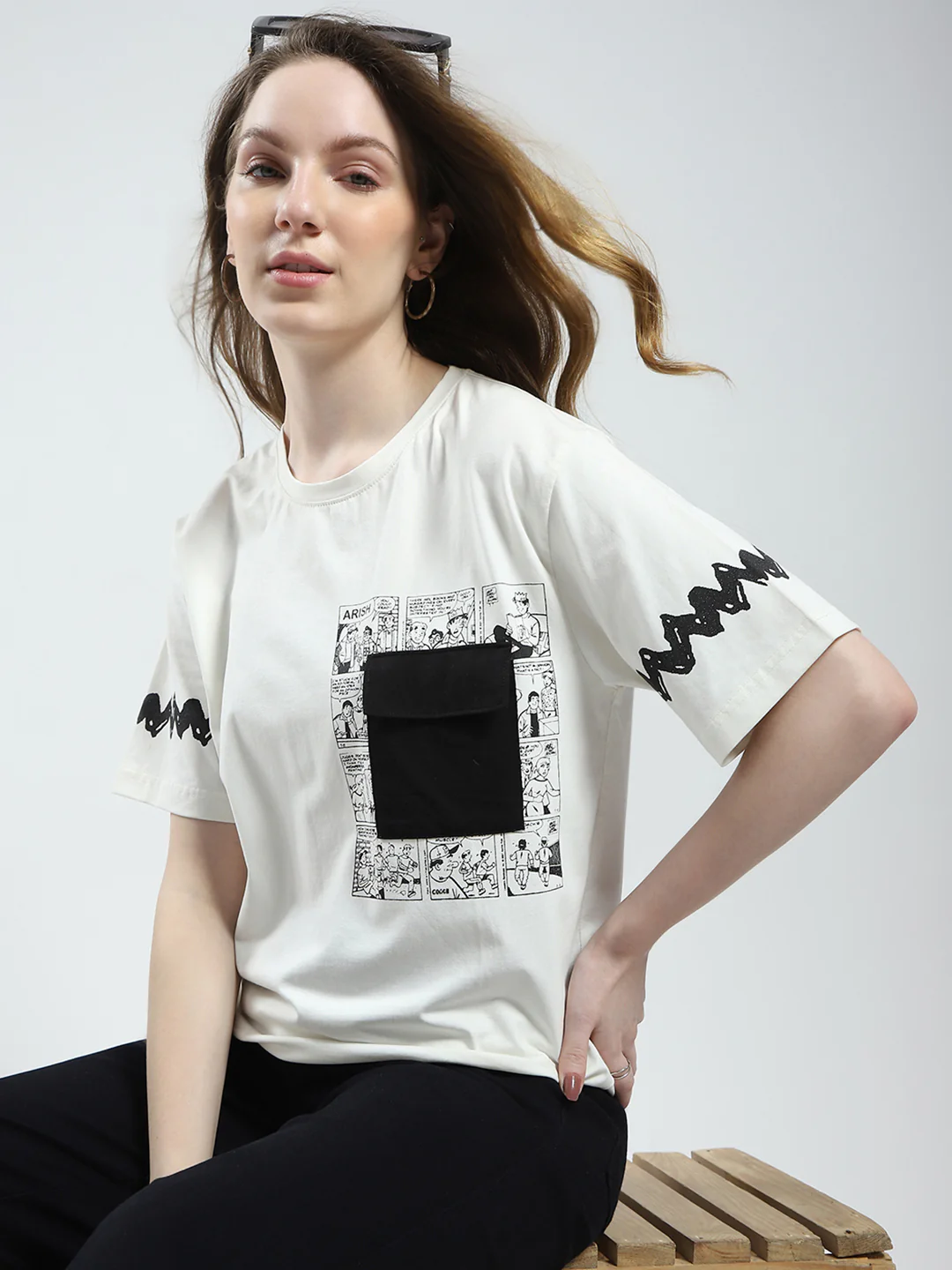 Women Off White Printed Round Neck Half Sleeve Top - Image 6