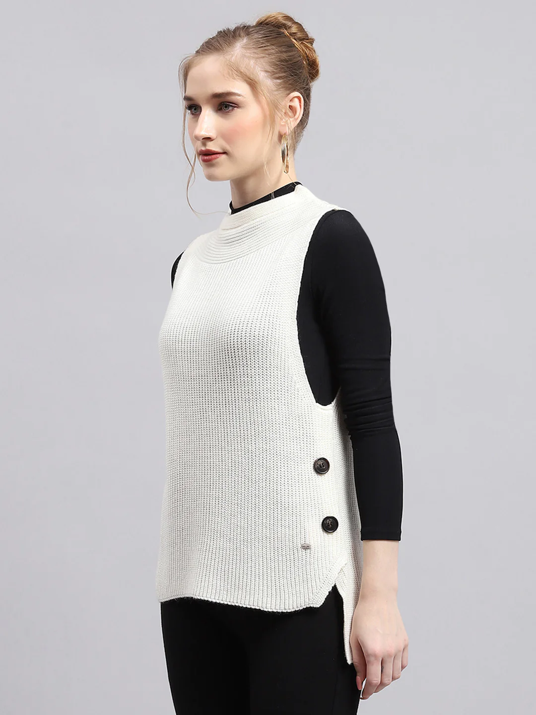 Women Off White Self Design Round Neck Sleeveless Winter Tops - Image 4