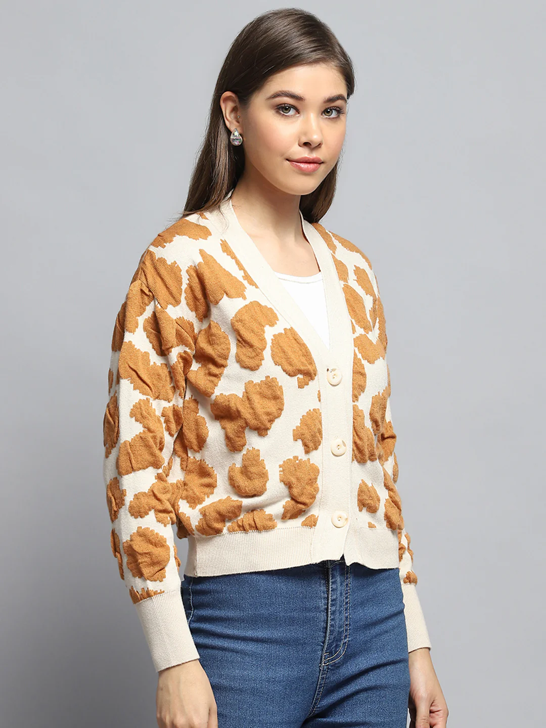Women Off White Self Design V Neck Full Sleeve Cardigan - Image 4