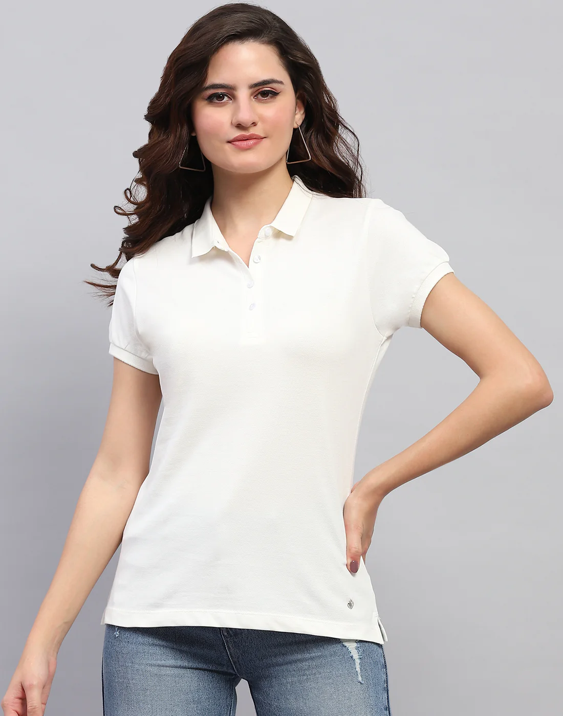 Women Off White Solid Collar Half Sleeve T-Shirt - Image 3