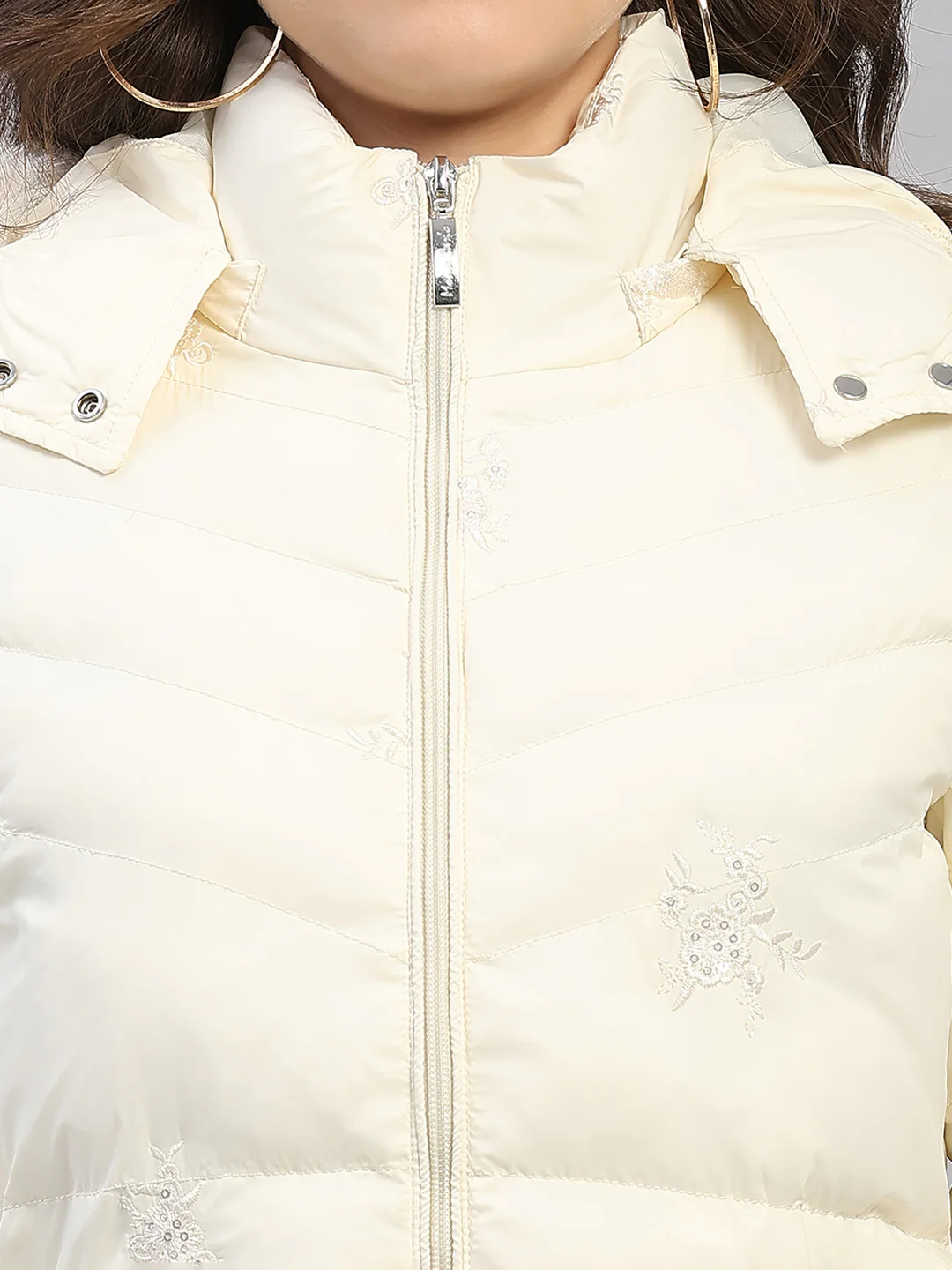 Women Off White Solid Hooded Full Sleeve Jacket - Image 6