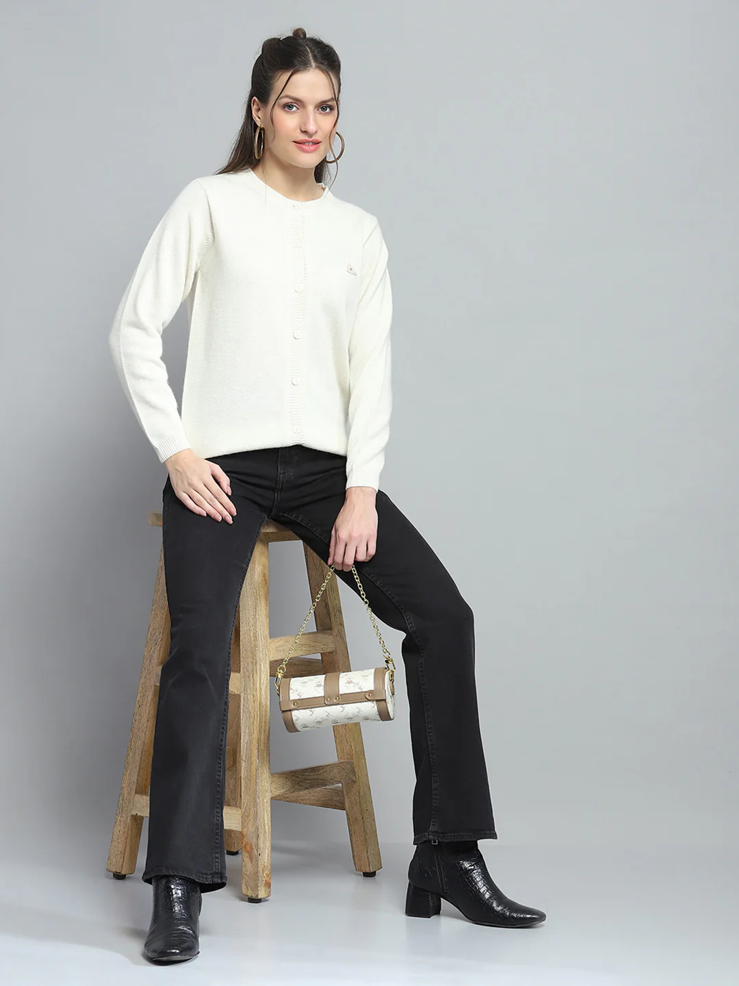 Women Off White Solid Round Neck Full Sleeve Cardigan - Image 2