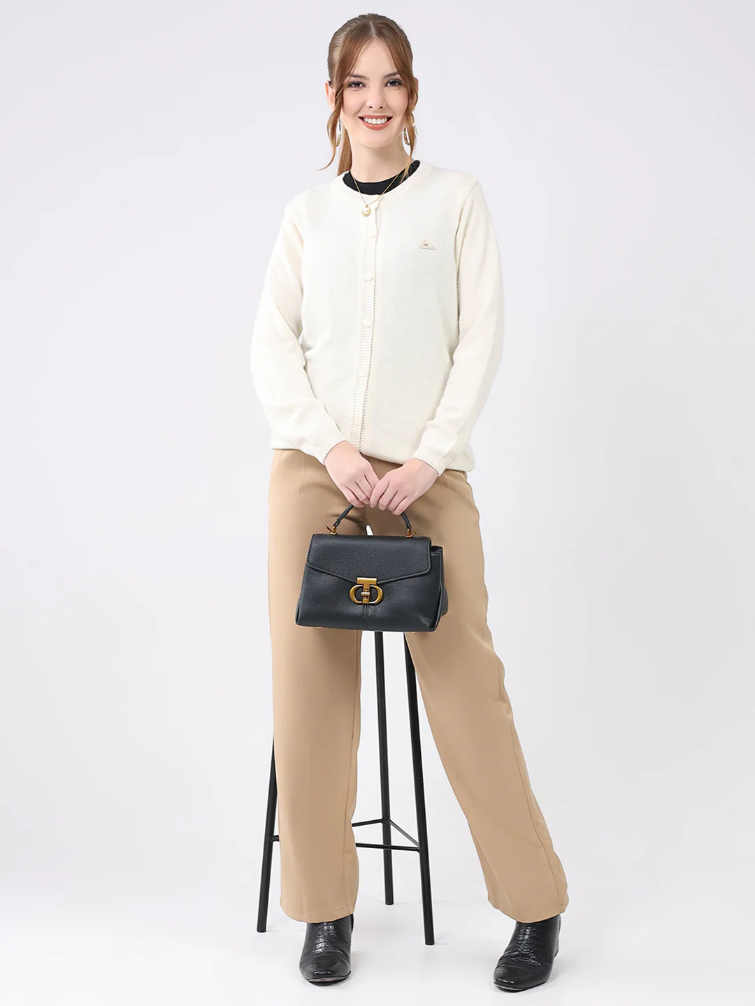 Women Off White Solid Round Neck Full Sleeve Cardigan - Image 2