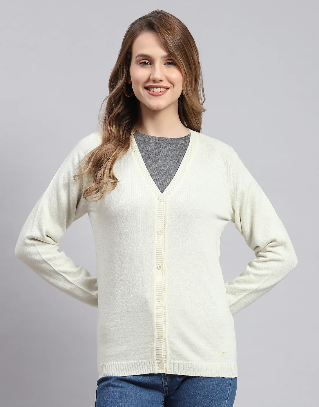Women Off White Solid V Neck Full Sleeve Cardigan - Image 2