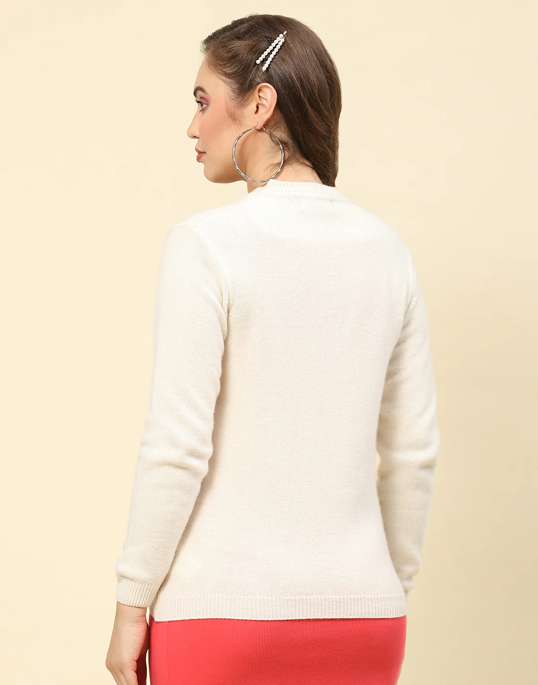 Women Off White Solid V Neck Full Sleeve Cardigan - Image 5