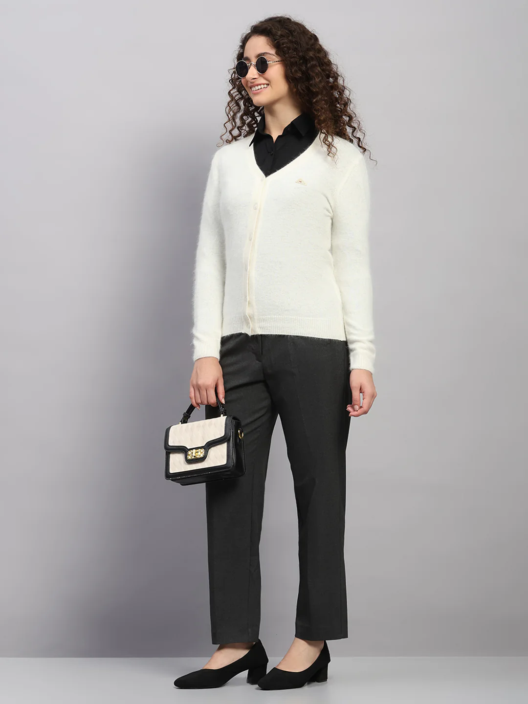 Women Off White Solid V Neck Full Sleeve Cardigan - Image 2