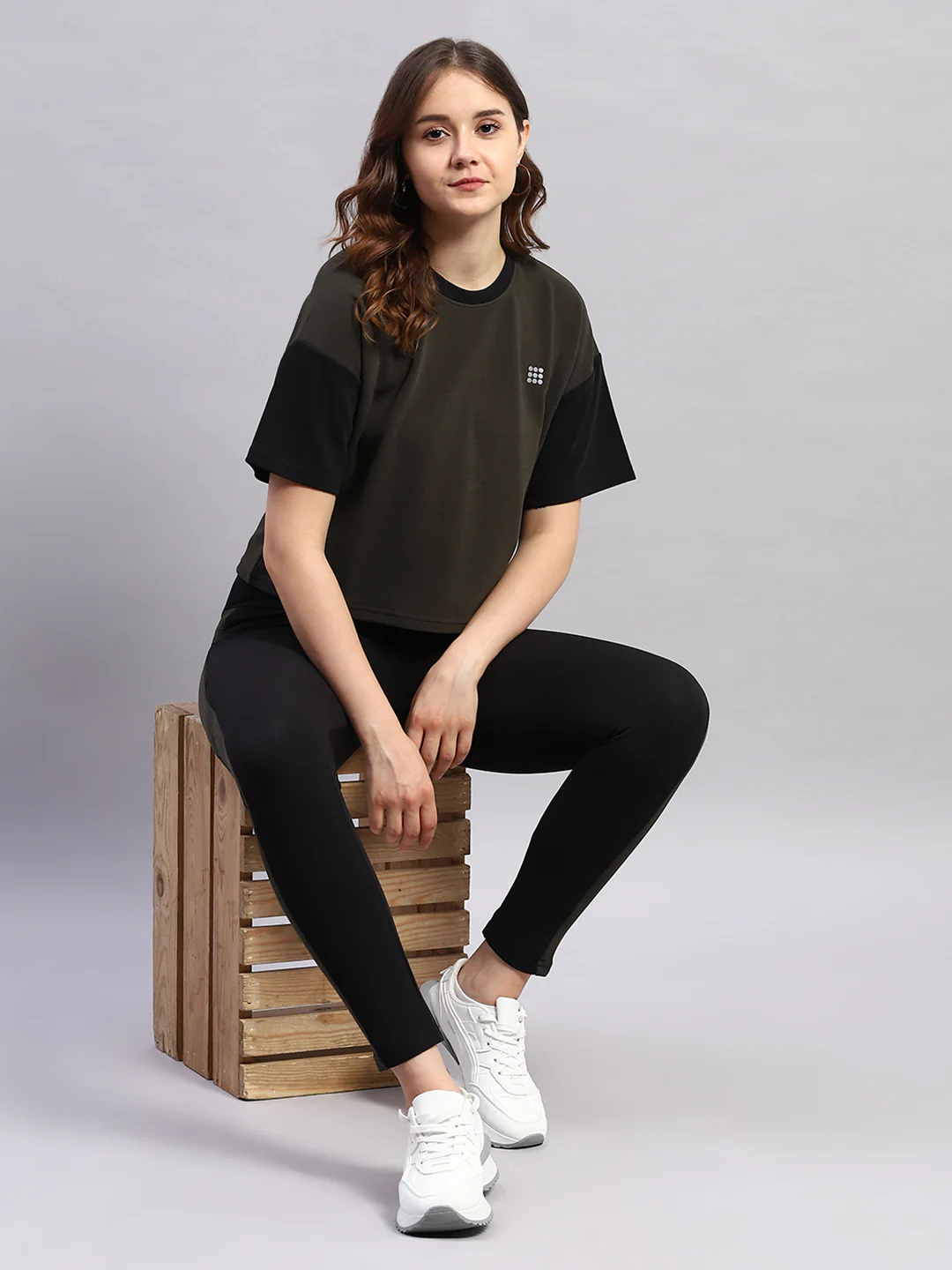 Rock.it Women Olive & Black Solid Round Neck Half Sleeve Cords Set - Image 5