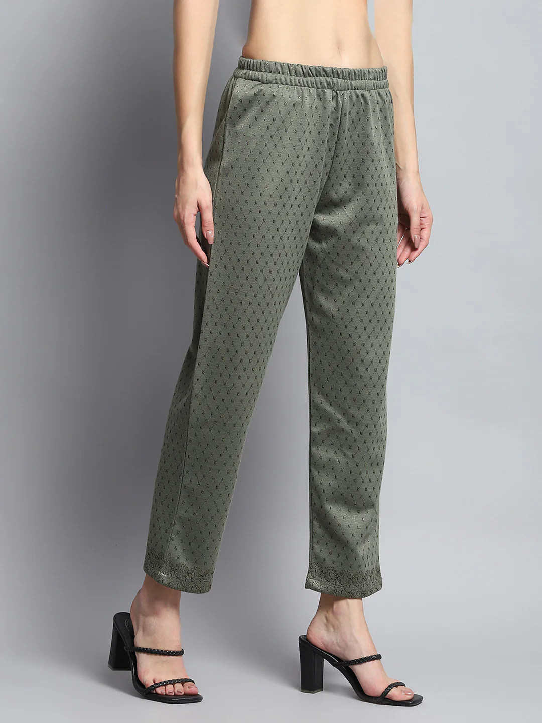 Women Olive Self Design Round Neck Full Sleeve Kurti Set for Winter - Image 7