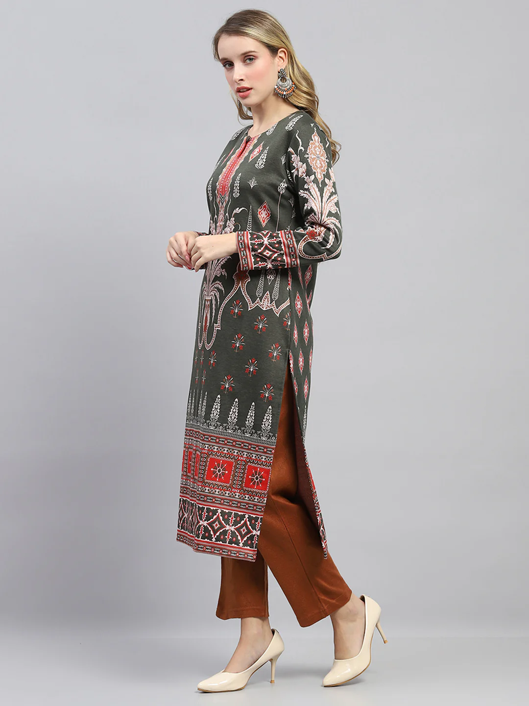 Women Olive Self Design Round Neck Full Sleeve Winter Kurti - Image 3