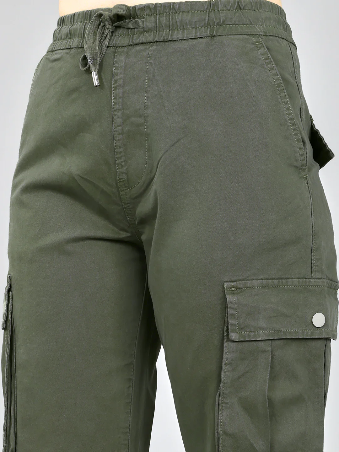 Women Olive Solid Straight Fit Cargo - Image 5