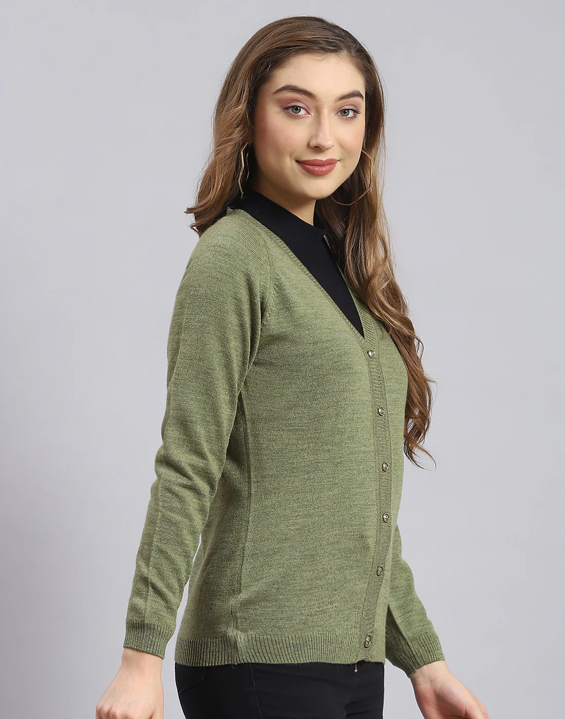 Women Olive Solid V Neck Full Sleeve Sweater - Image 4