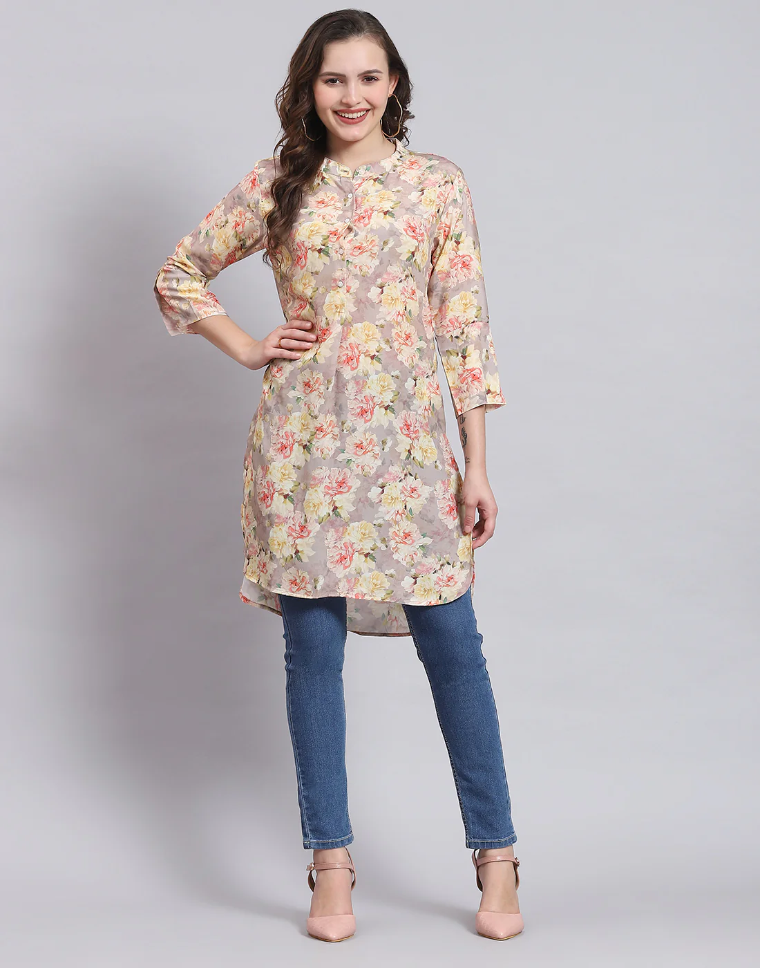 Women Peach Printed Mandarin Collar 3/4 Sleeve Kurti - Image 2