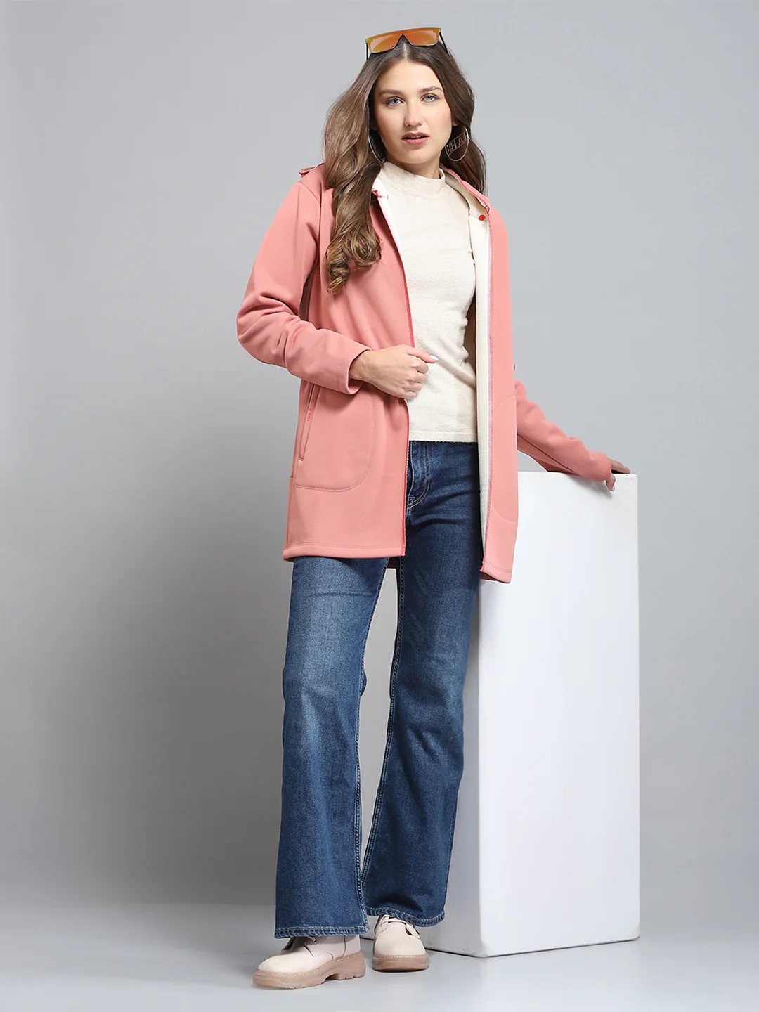 Rock.it Women Peach Solid Hooded Full Sleeve Sweatshirt - Image 2