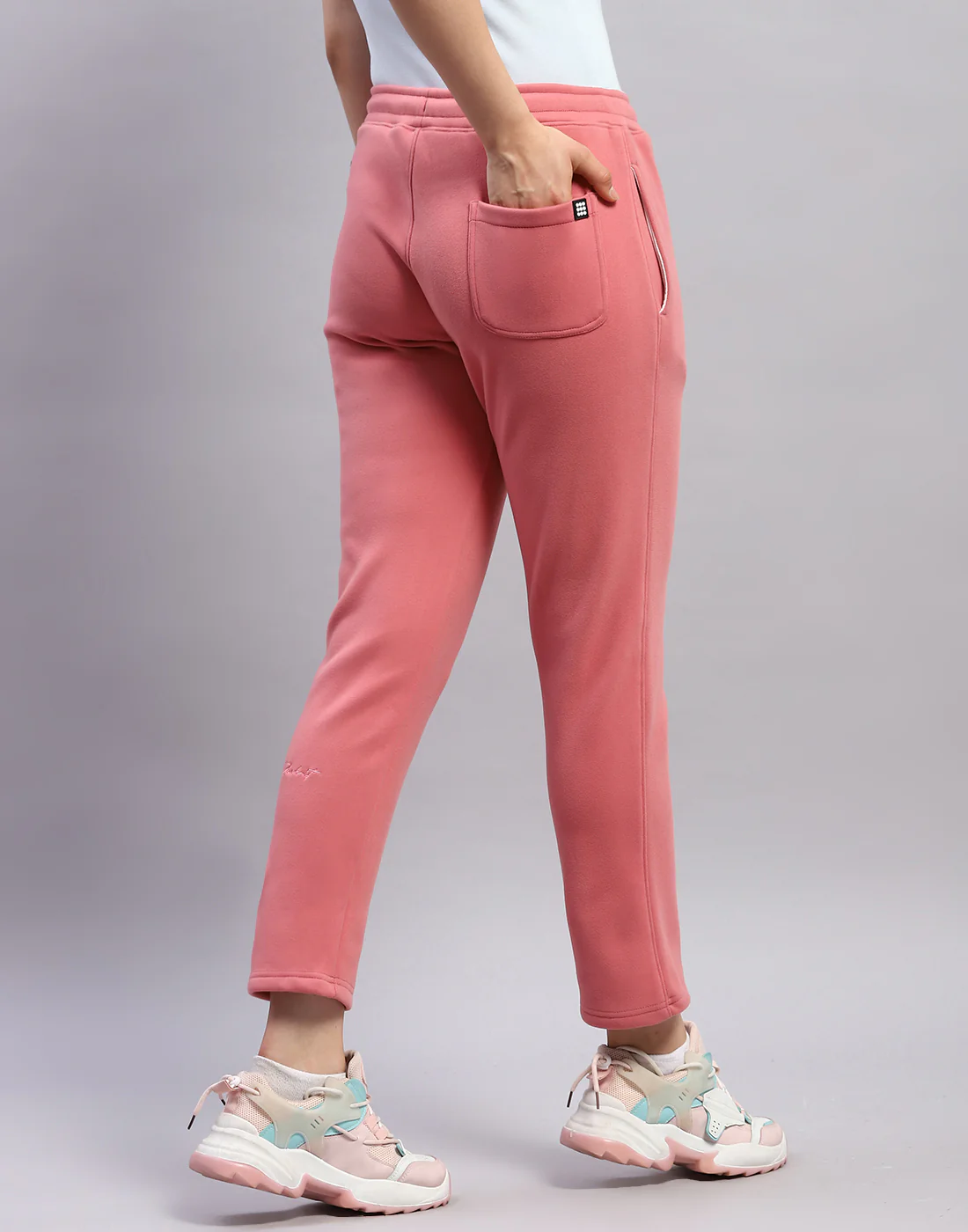 Rock.it Women Peach Solid Regular Fit Winter Trackpant - Image 5