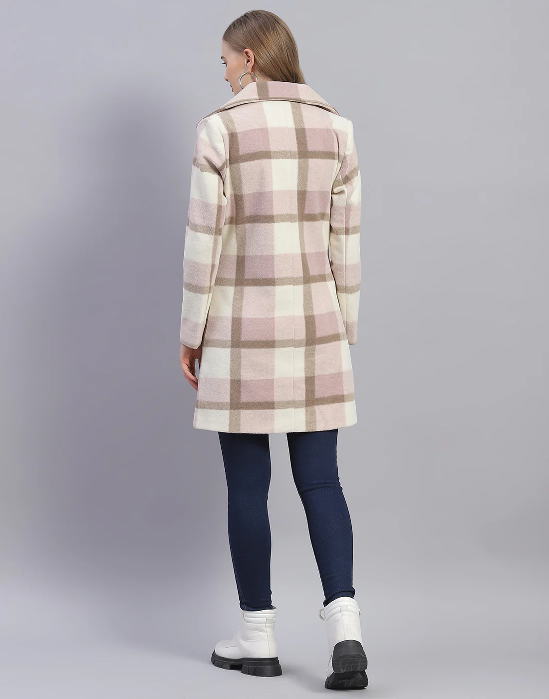 Women Pink Check Lapel Collar Full Sleeve Coat - Image 5