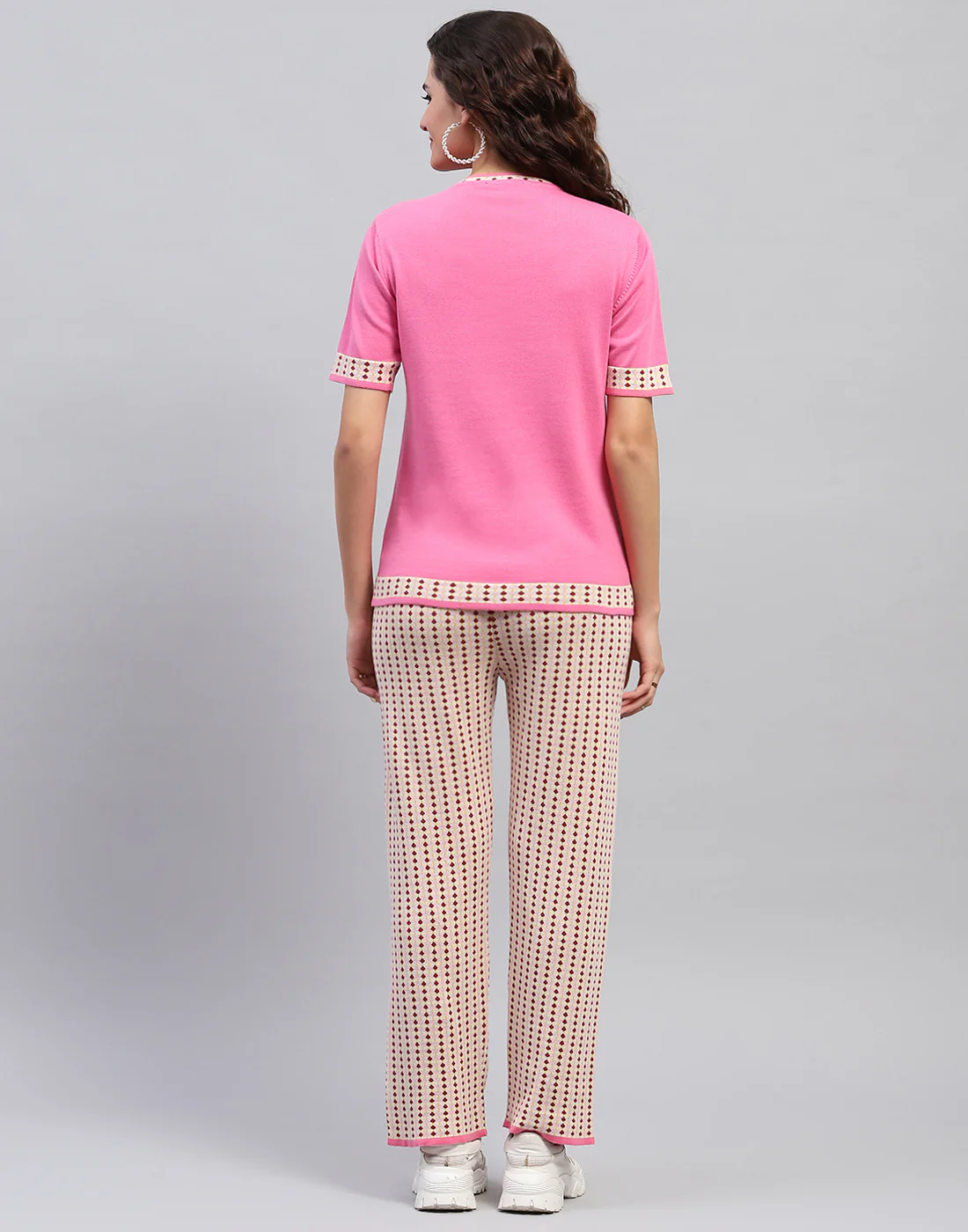 Women Pink Jaquard Round Neck Half Sleeve Cords Set - Image 5