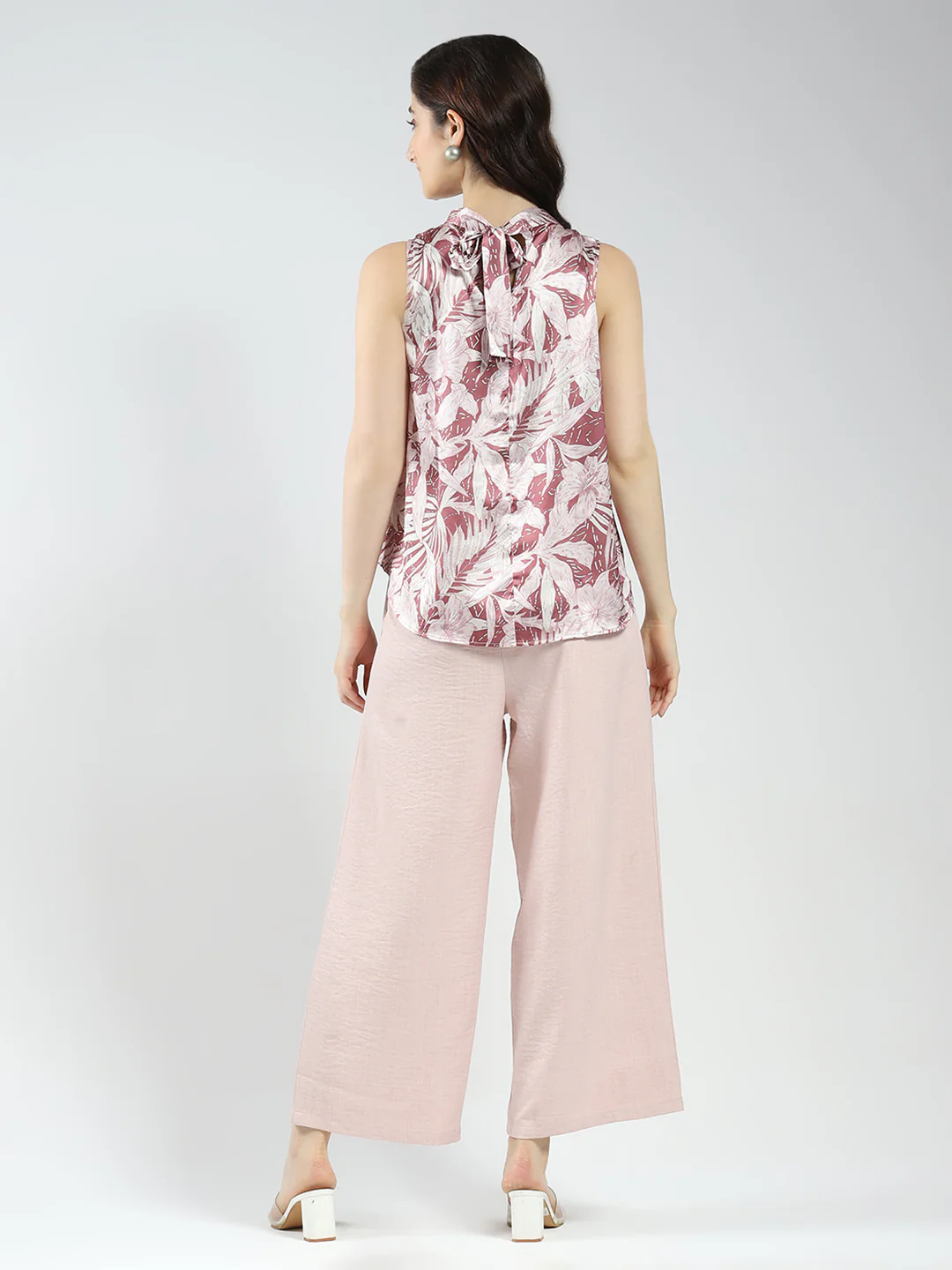 Women Pink Printed Band Neck Sleeveless Cords Set - Image 2