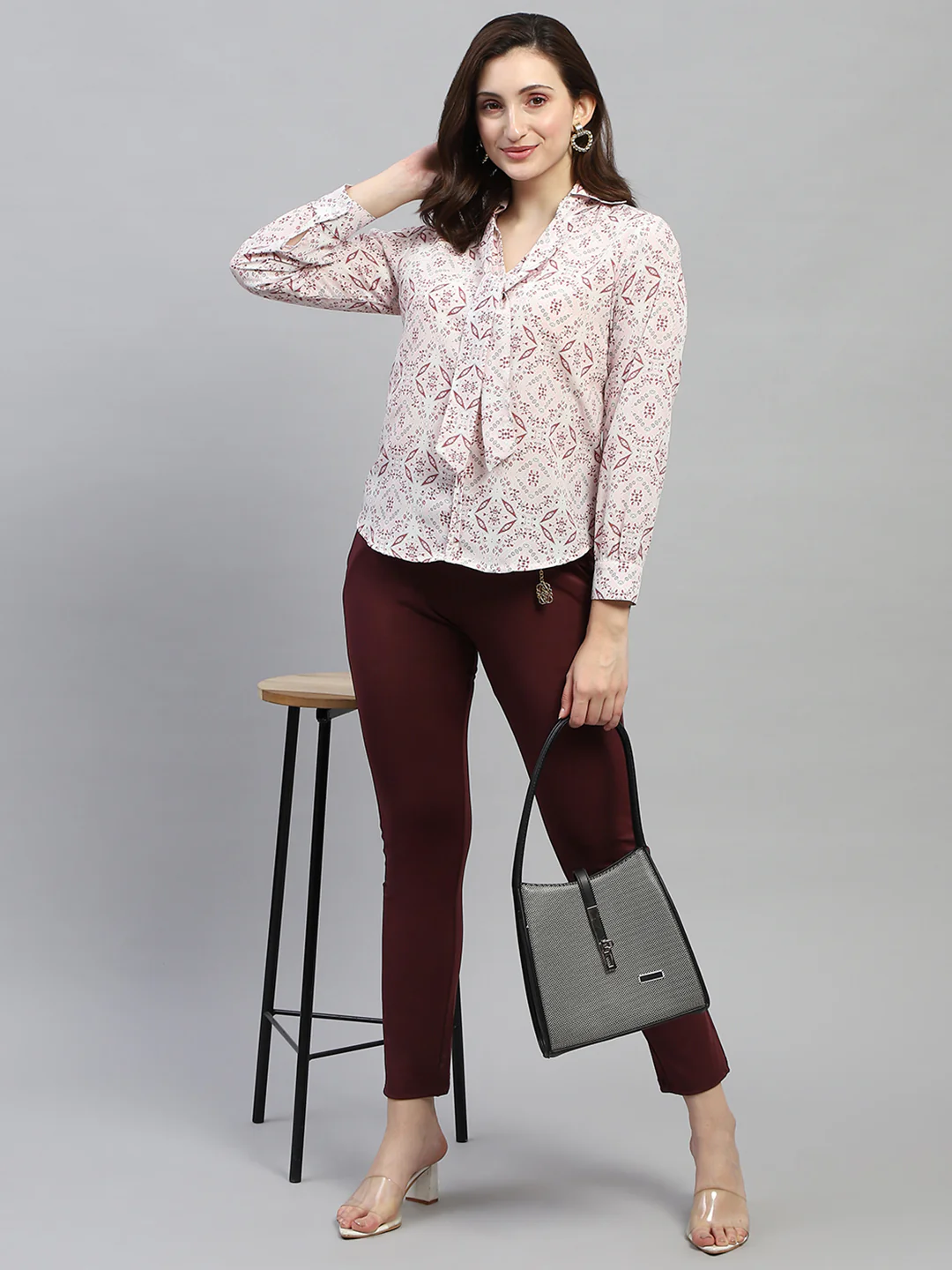 Women Pink Printed Collar Full Sleeve Top - Image 2